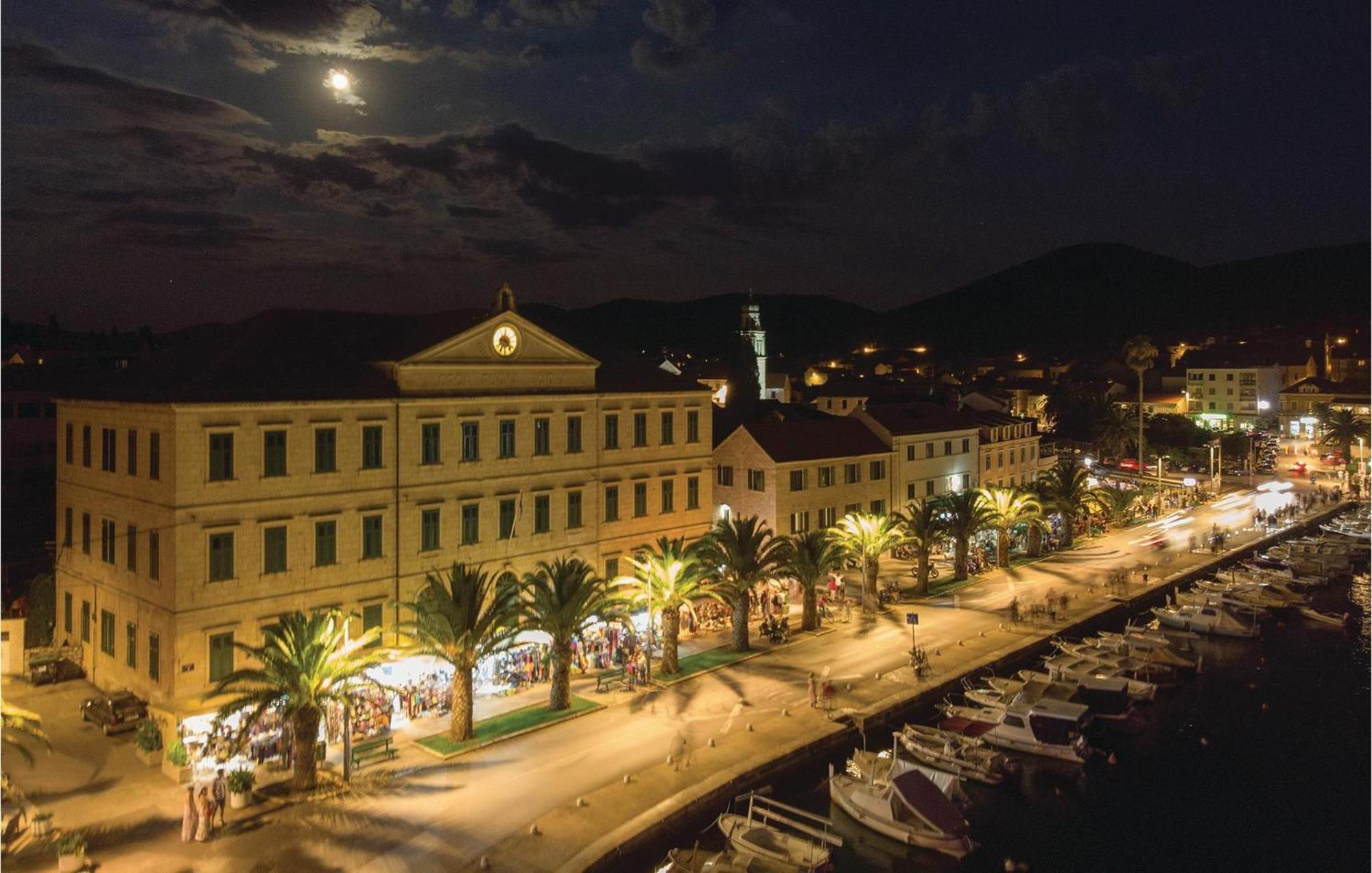Beautiful Apartment In Vela Luka With Wifi Exterior photo